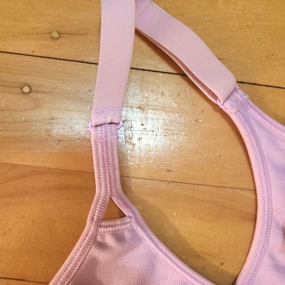Stella McCartney Adidas Microrib Sports Bra Size Medium Light Support - Picture 7 of 8